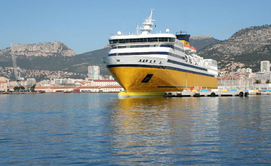 Port of Toulon celebrates milestone installation in France with ABB shore power technology 